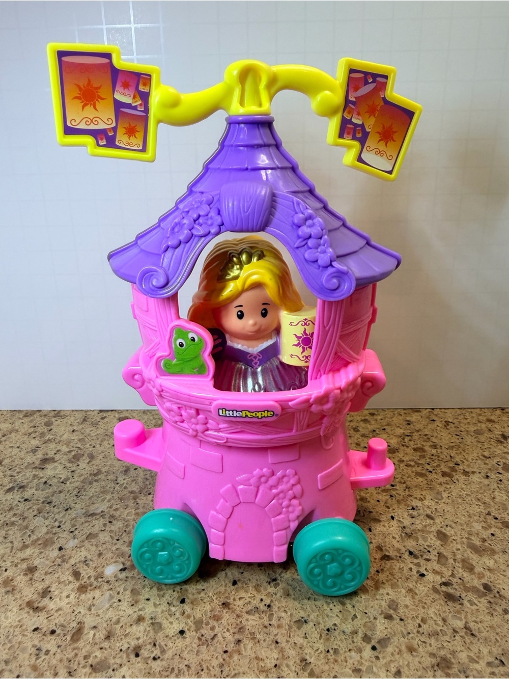 Little People Disney Princess Rapunzel Tower Float w/ Rapunzel Figure JCV52